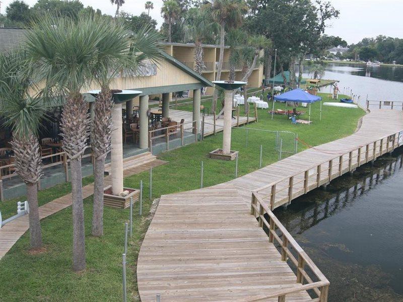 The Port Hotel And Marina Crystal River Exterior photo