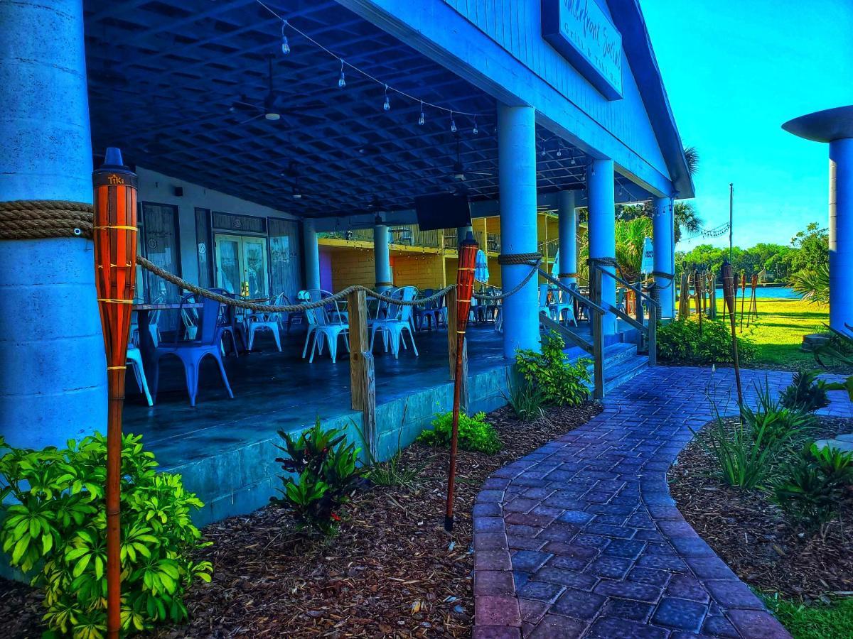 The Port Hotel And Marina Crystal River Exterior photo
