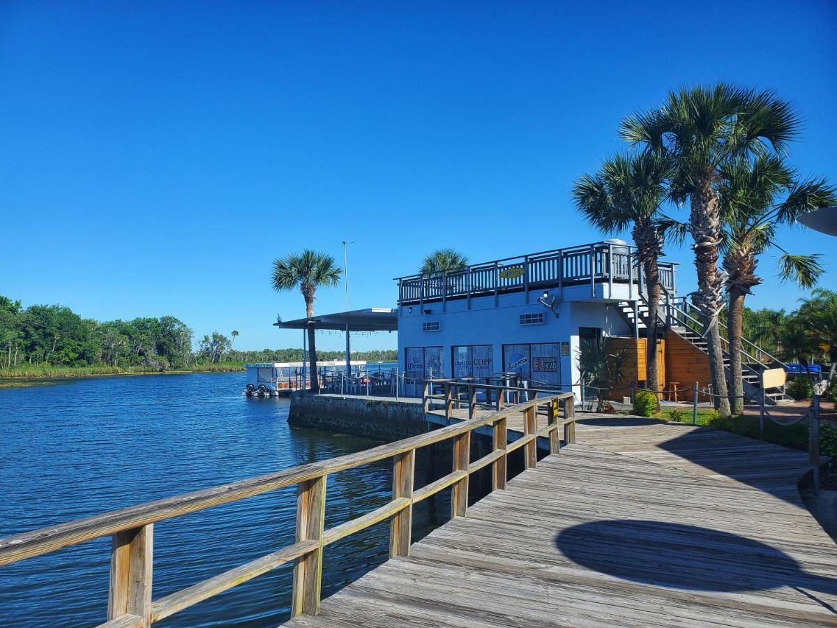 The Port Hotel And Marina Crystal River Exterior photo
