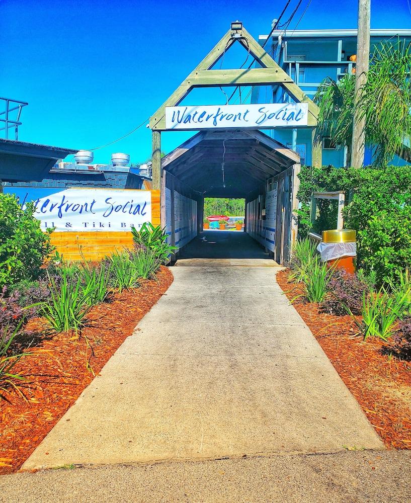 The Port Hotel And Marina Crystal River Exterior photo